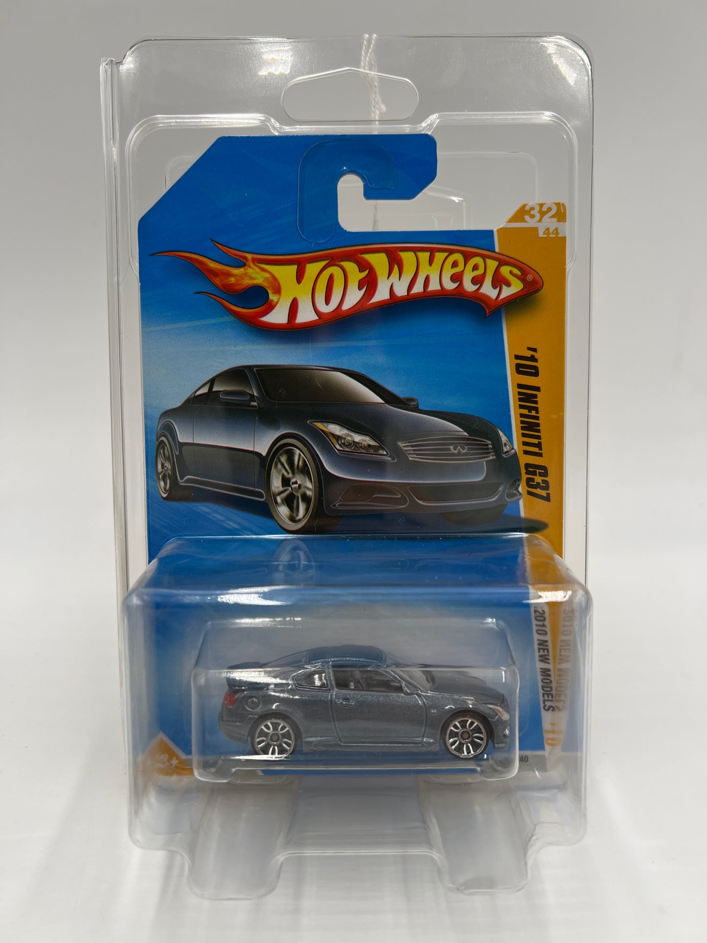 2010 Hot Wheels New Models #32 10 Infiniti G37 Blue W/Protector #2