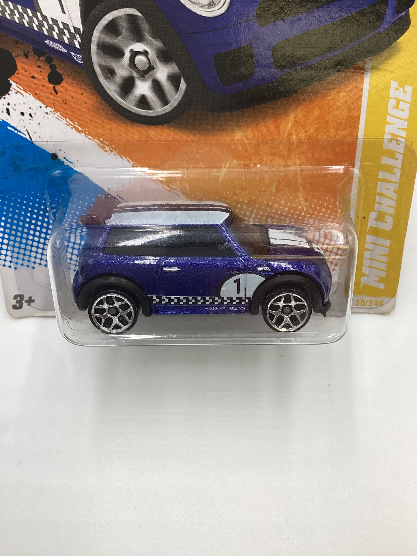 2011 Hot Wheels #30 Mini Challenge Blue