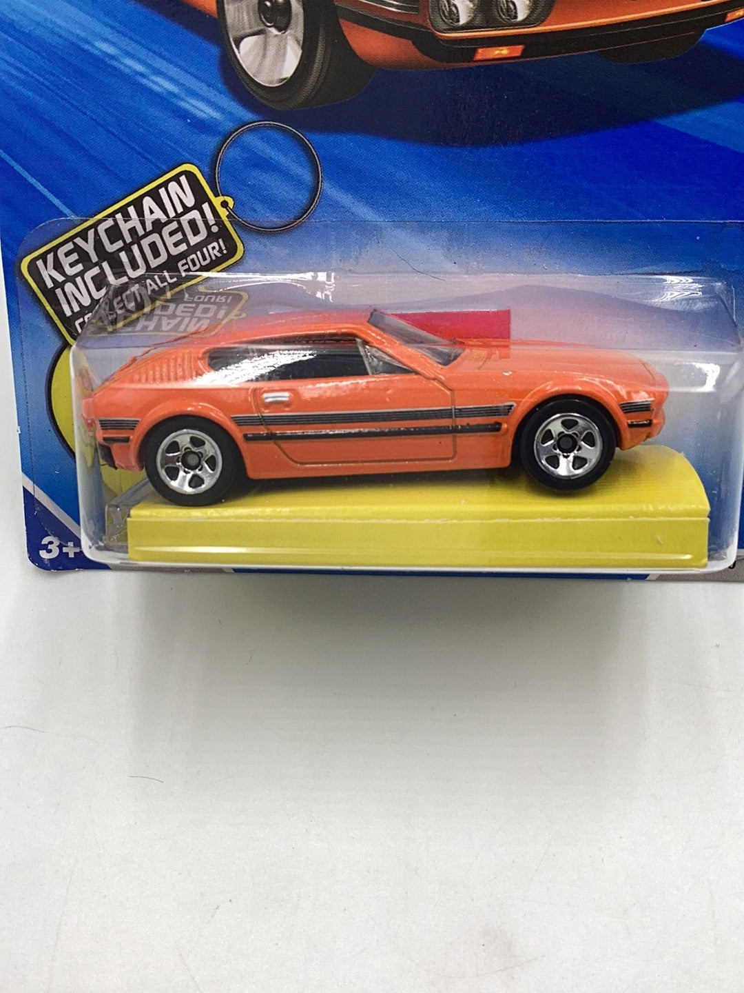 2010 Hot Wheels #126 Volkswagen SP2 w/ Bone shaker keychain Walmart exclusive 235G