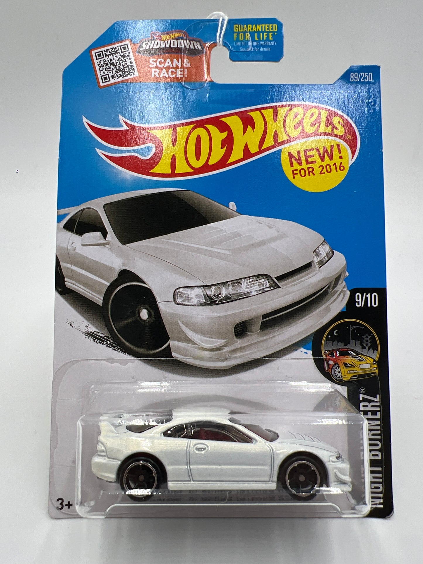 2016 Hot Wheels Night Burnerz #89 Custom 01 Acura Integra GSR White 82A