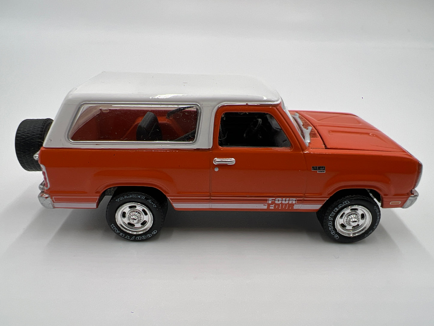 Greenlight Route 66 U.S.A Collector Pack Plymouth Trail Duster Orange Loose