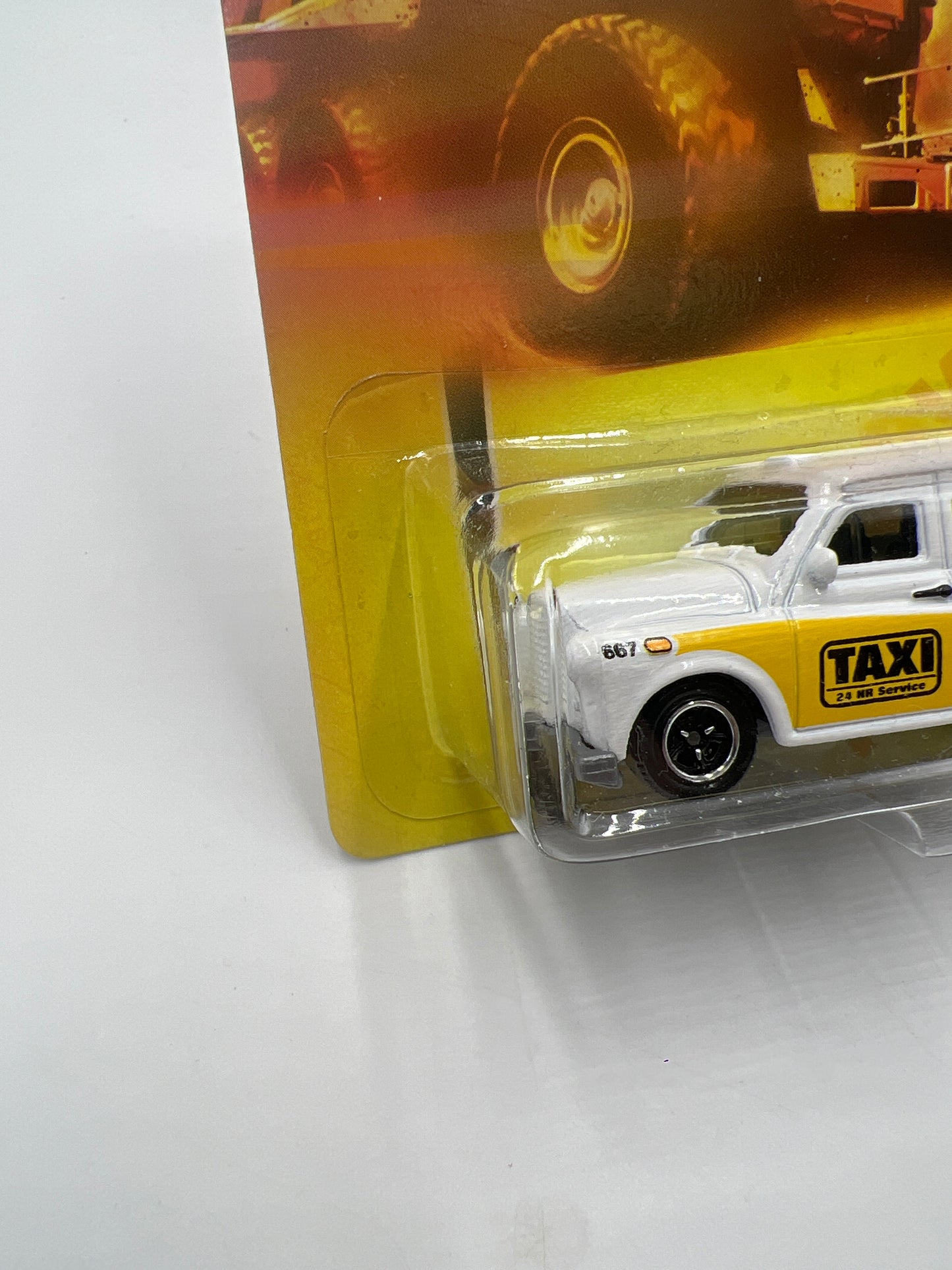 Matchbox City Action Austin FX4 Taxi White #52 67D