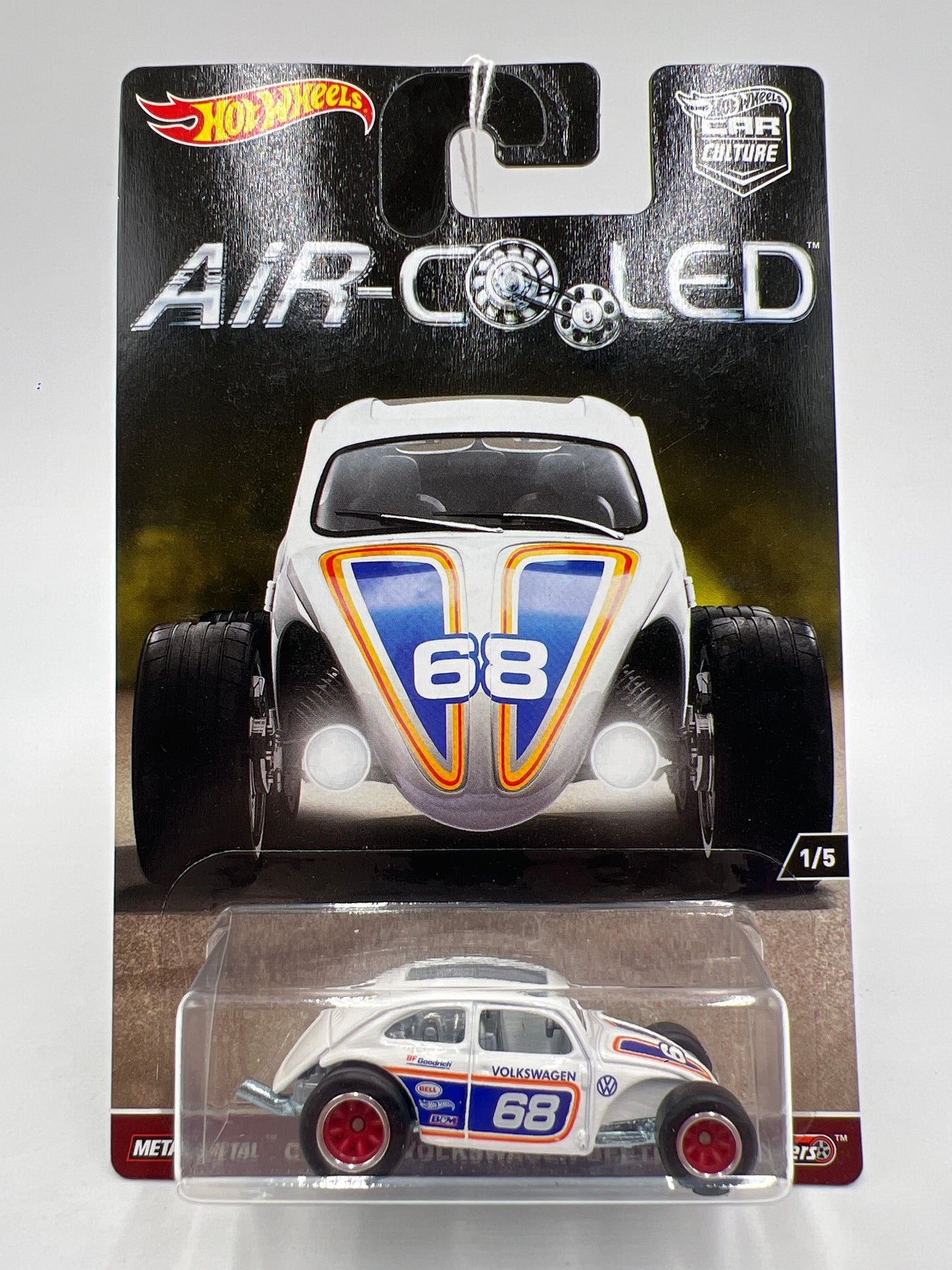 Hot Wheels Premium Air Cooled #1 Custom Volkswagen Beetle White 246N