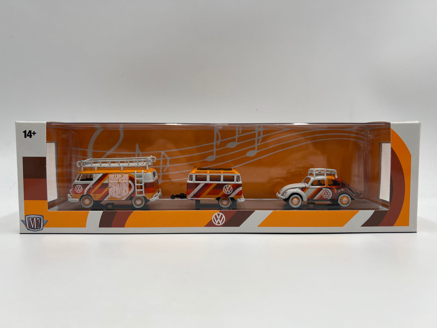 M2 Machines Auto Haulers 1960 VW Delivery Van & 1953 VW Beetle Deluxe USA Model R90