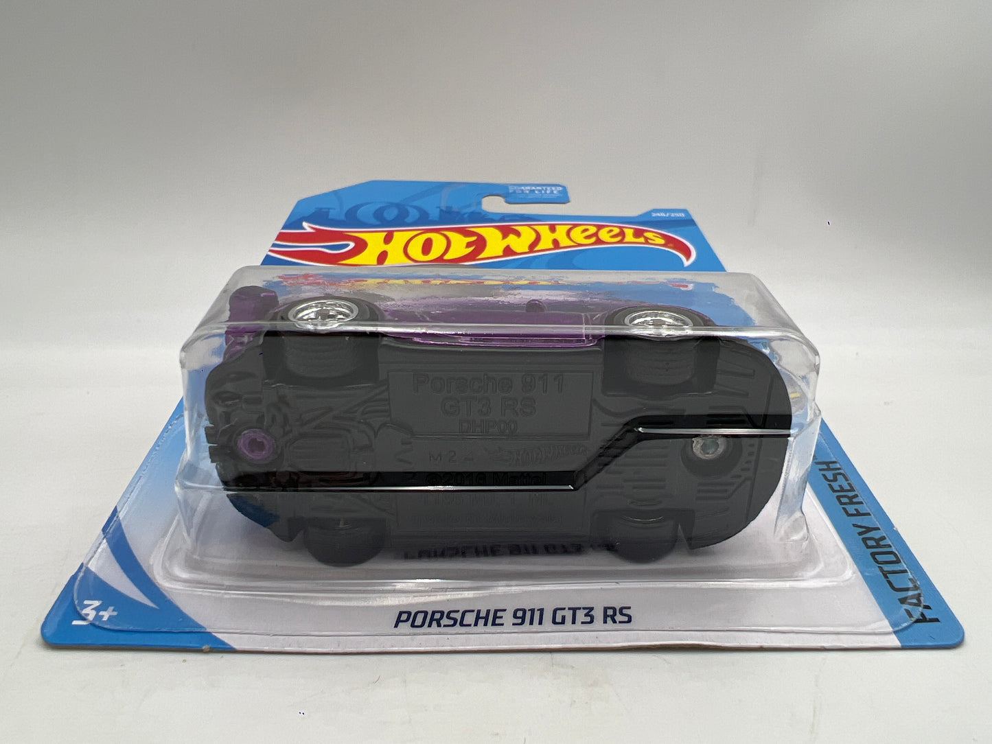 2019 Hot Wheels Super Treasure Hunt #246 Porsche 911 GT3 RS Purple W/Protector