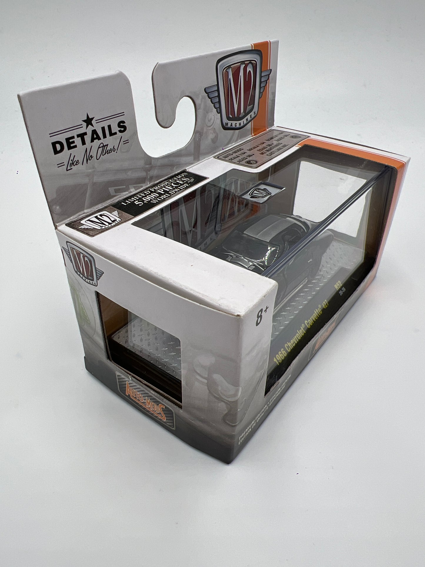 M2 Machines Auto Mods 1966 Chevrolet Corvette 427 Black R52