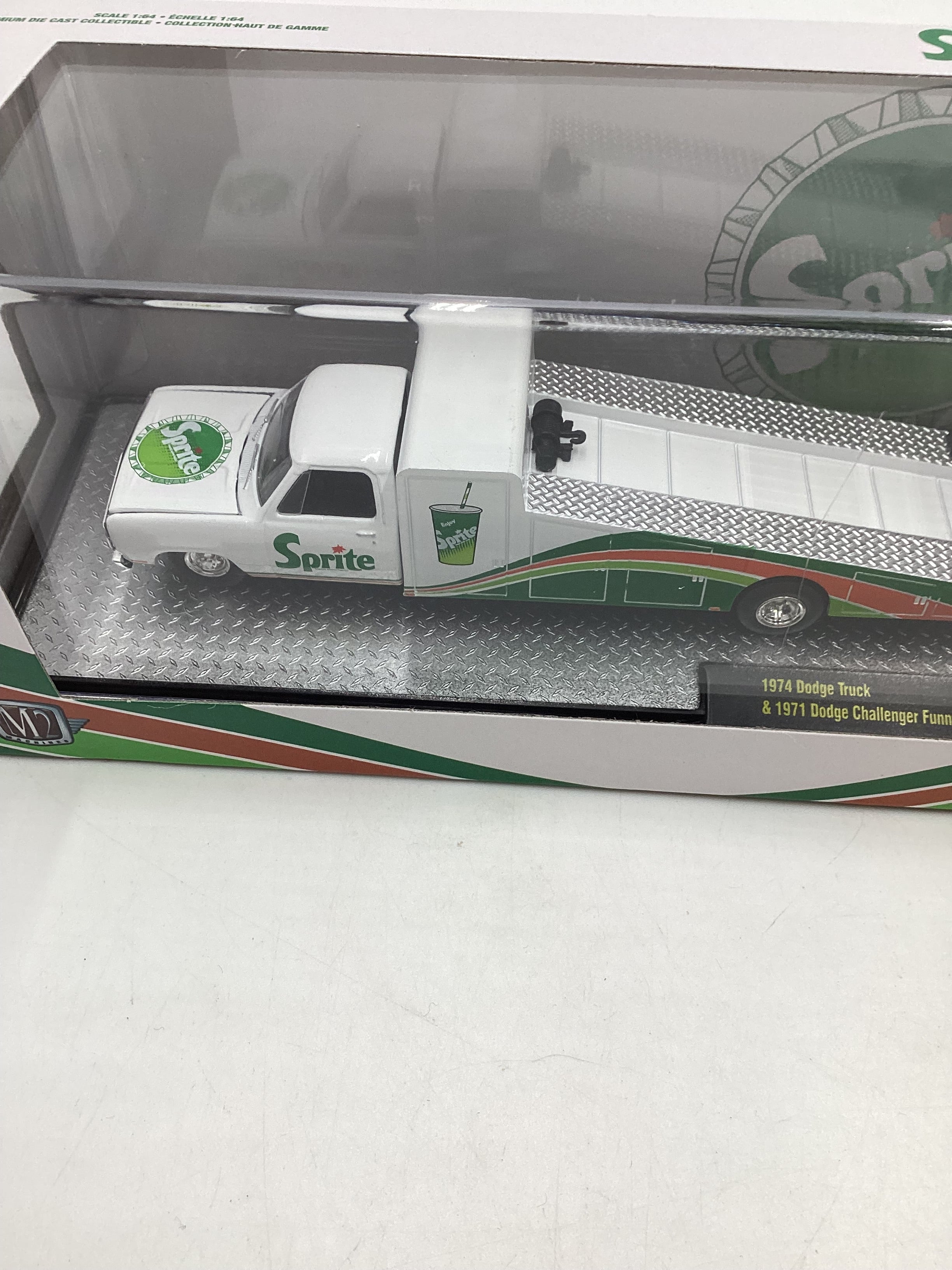 M2 hauler Sprite 1974 Dodge Truck & 1971 Dodge Challenger Funny