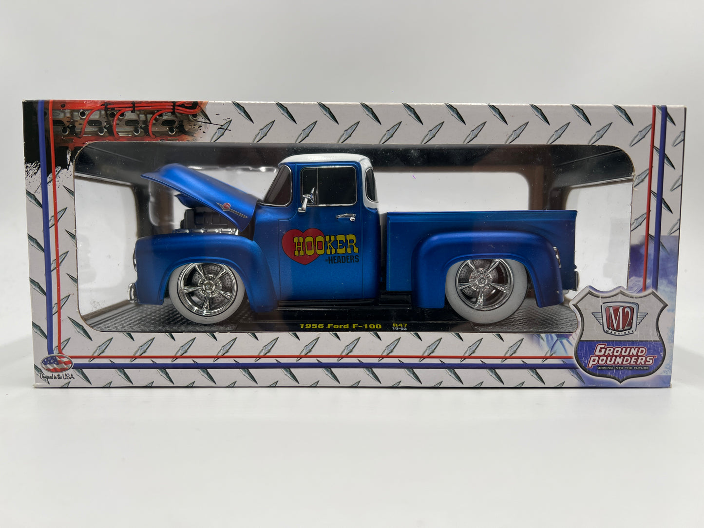 M2 Machines 1/24 Ground Pounders 1956 Ford F-100 Hooker Headers Blue/White R47
