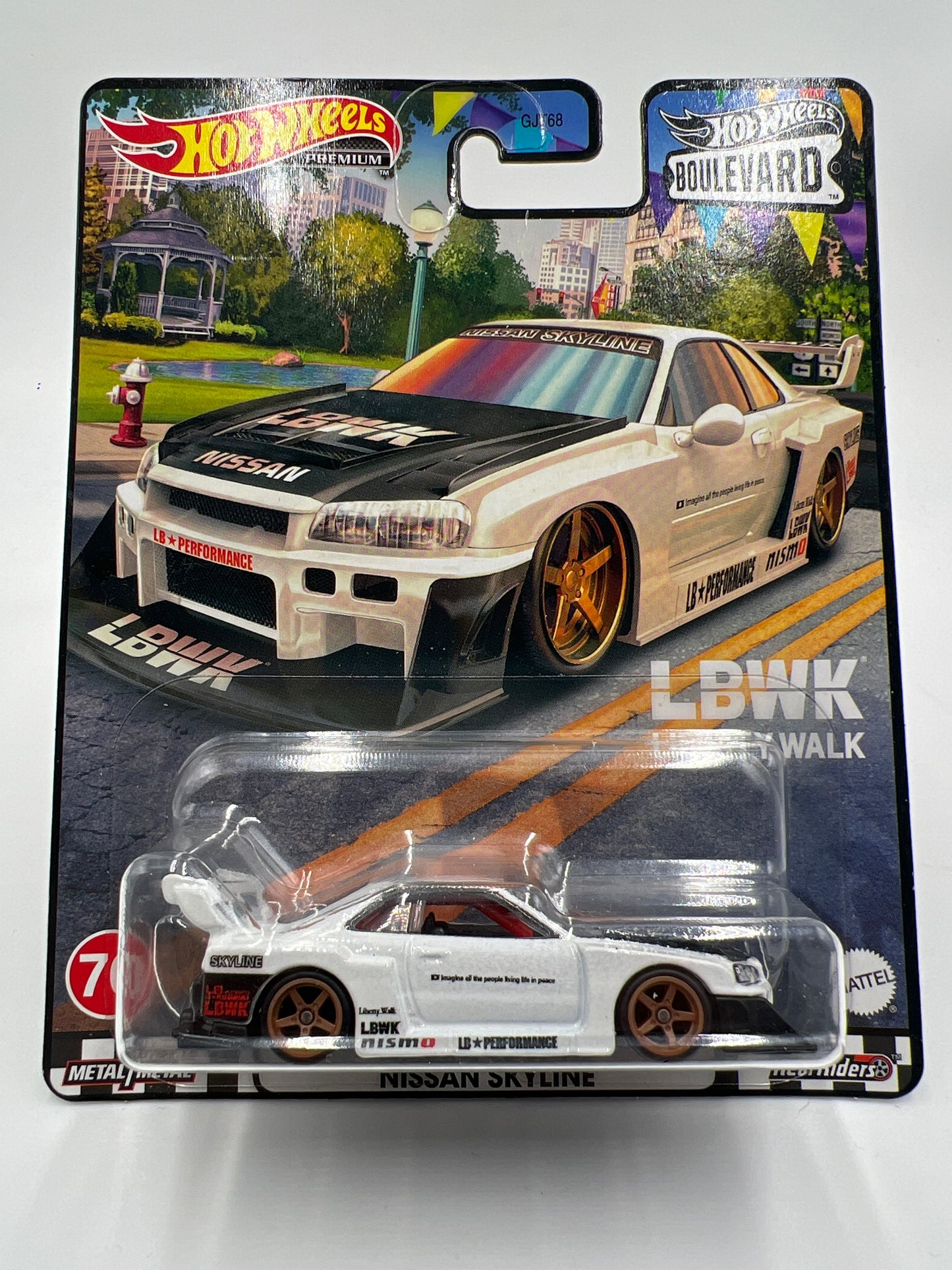 Hot Wheels Boulevard #70 LB-ER34 Super Silhouette Nissan Skyline White W/Protector (1)