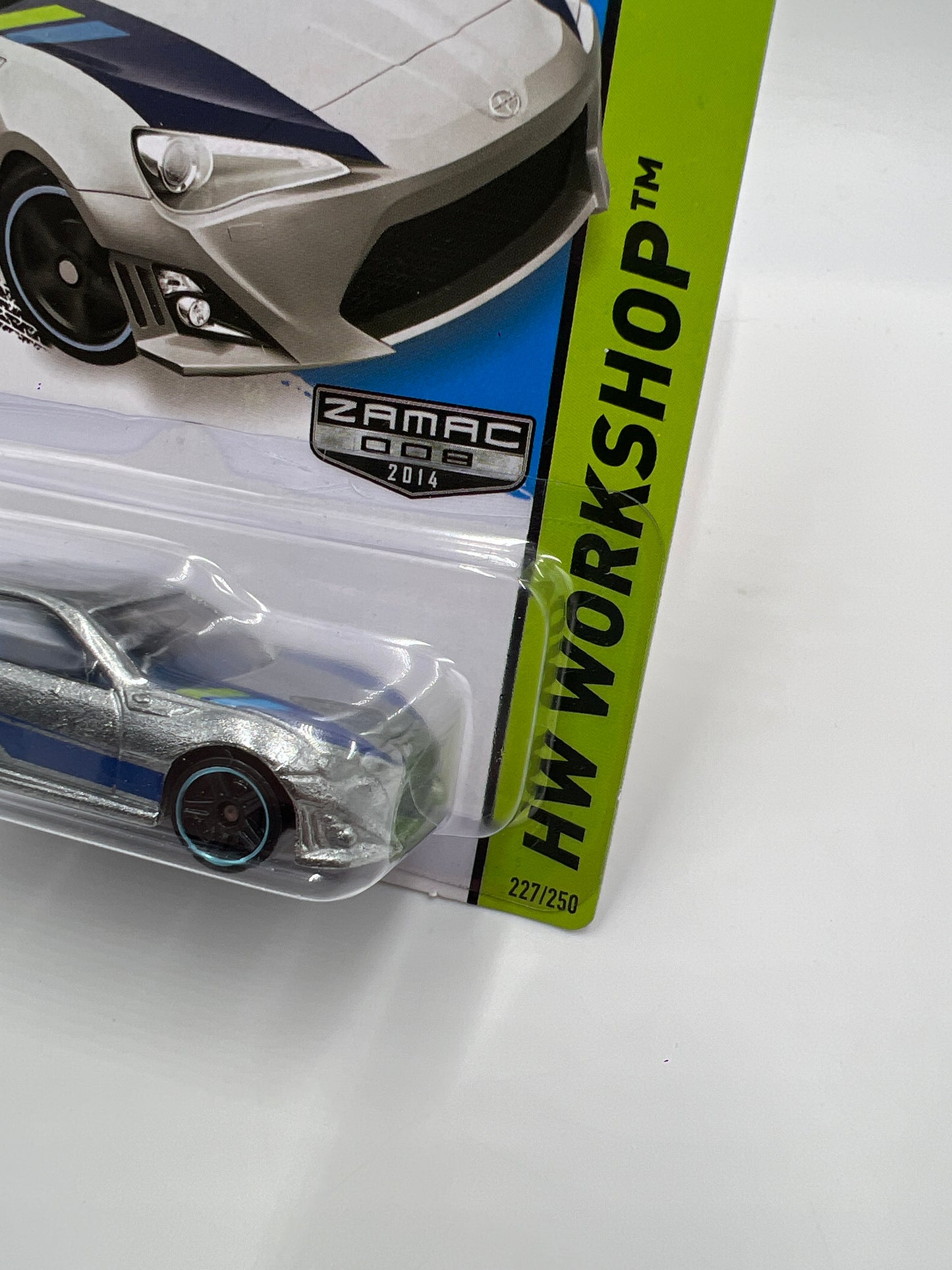 2014 Hot Wheels Walmart Exclusive Zamac 8 #227 Scion FR-S see description card not perfect 146C