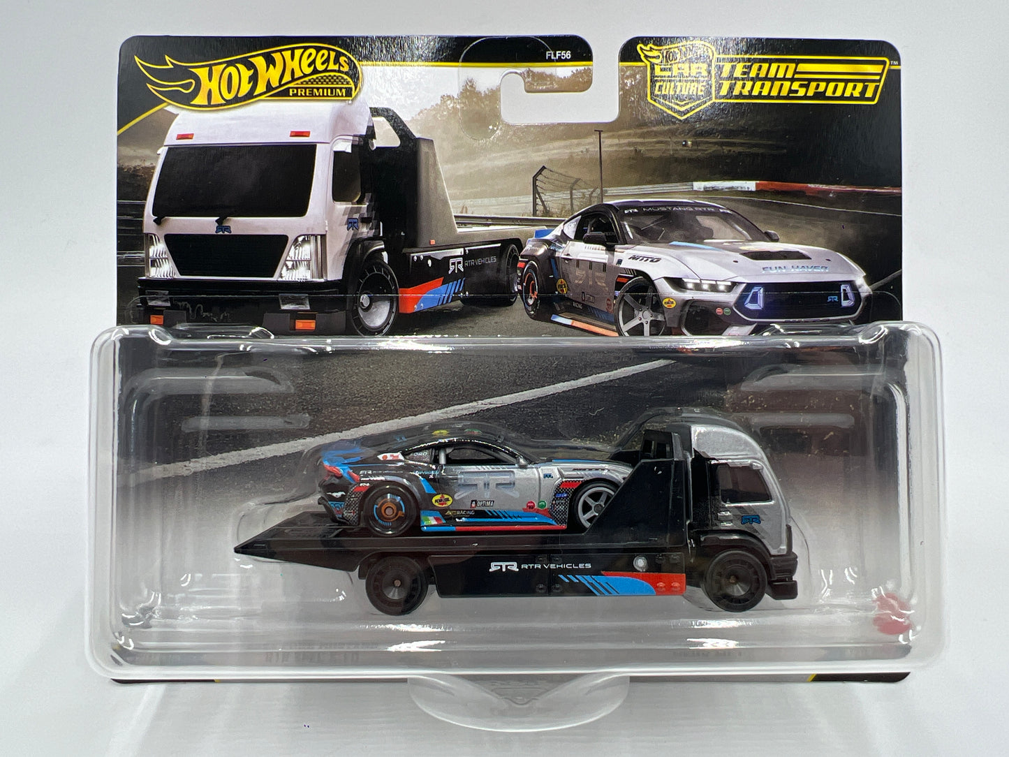 Hot Wheels Team Transport #90 2024 Ford Mustang RTR Spec 5-FD & Aero Lift 280H