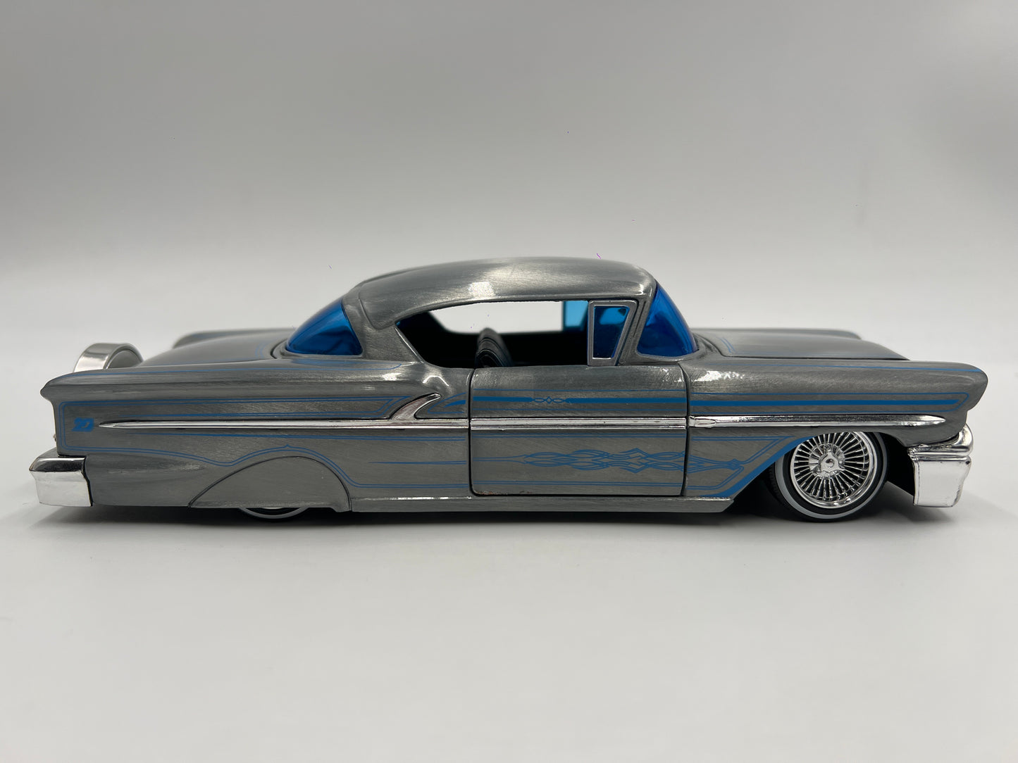 Jada Toys 1/24 Scale 20th Anniversary 1958 Chevrolet Impala Lowrider Loose