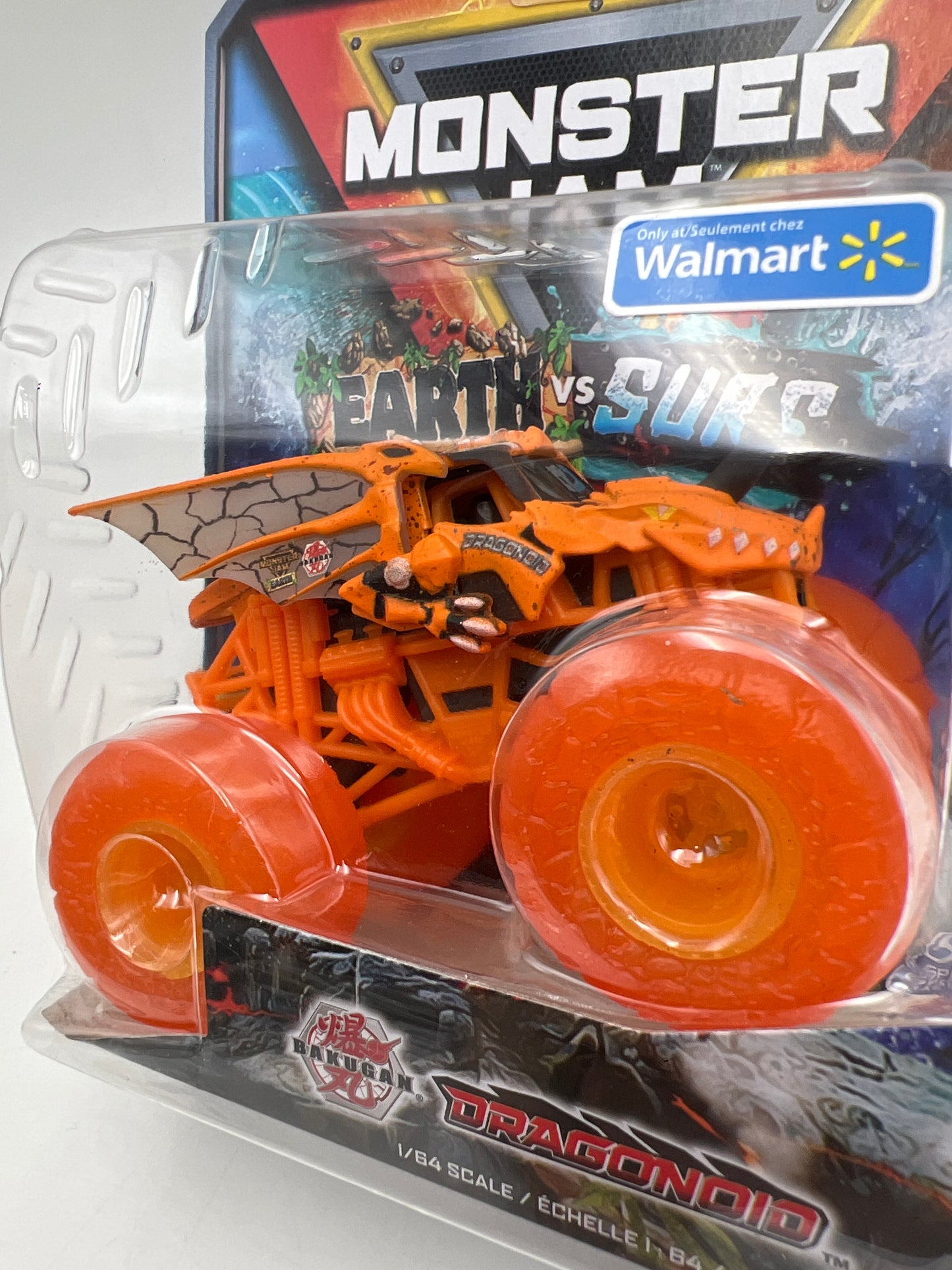 Monster Jam Walmart Exclusive Series 1 Earth vs Surf Dragonoid