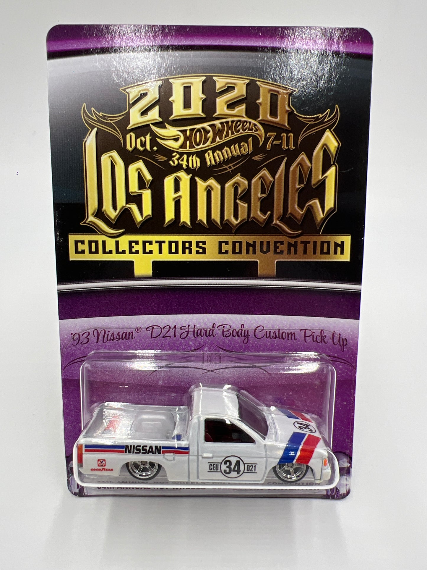 2020 Hot Wheels 34th Annual Collectors Convention #1155/6700 93 Nissan D21 Hard Body Custom White W/Protector