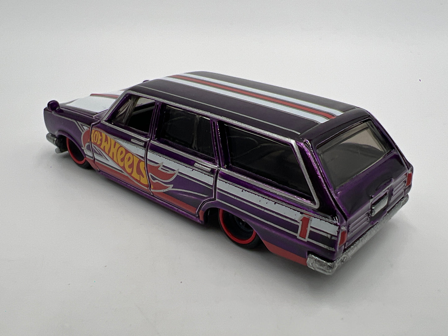 Hot Wheels 1/64 RLC Mail In #1 69 Nissan Skyline Van Purple Loose