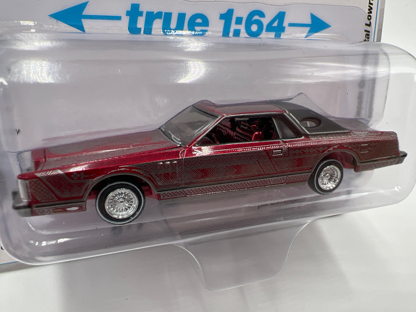 Auto World Ultra Red Chase Luxury Cruisers Release 6 Version A 1979 Lincoln Continental Lowrider