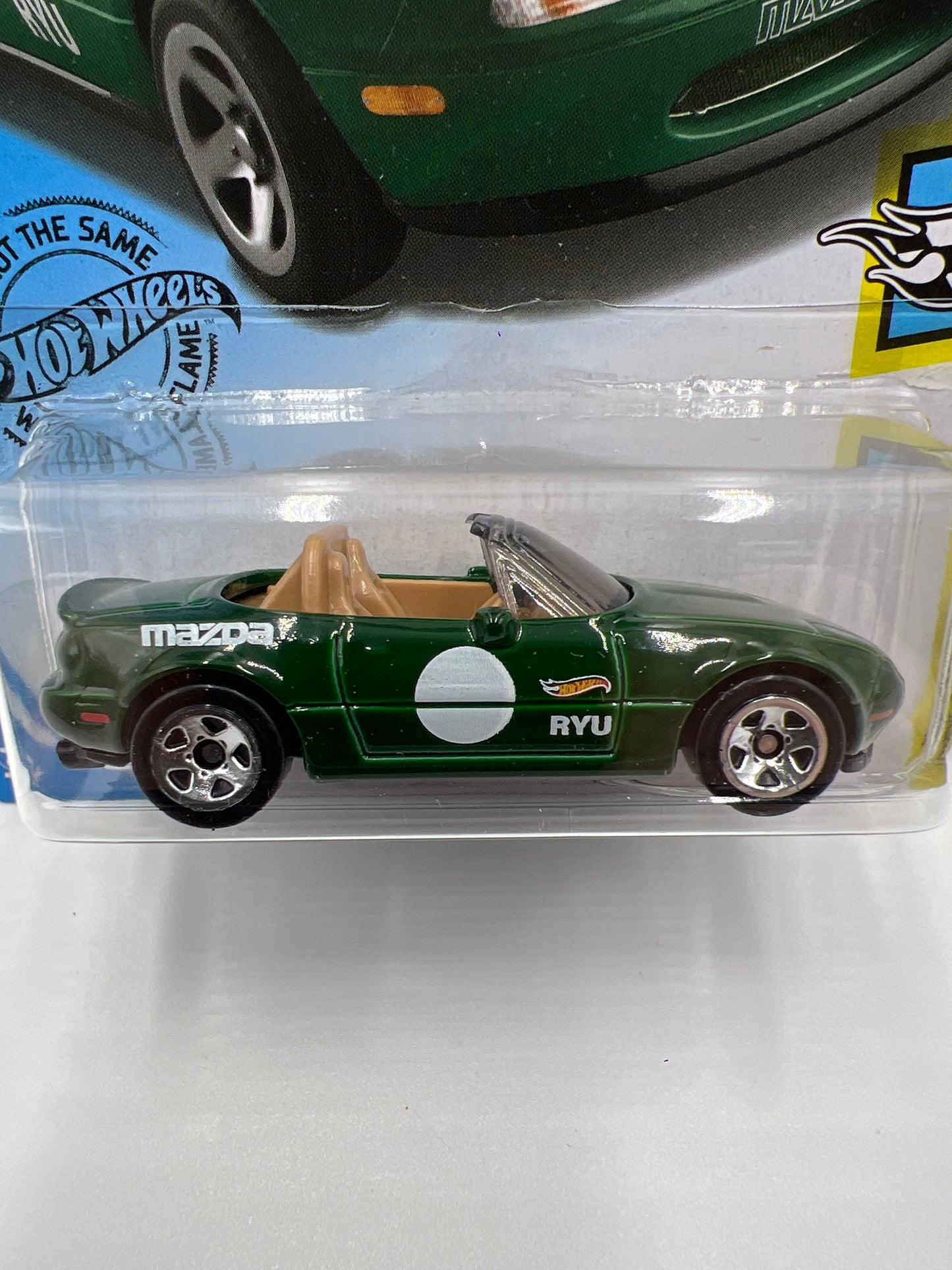2019 Hot Wheels GameStop Exclusive 91 Mazda MX-5 Miata Green W/Protector
