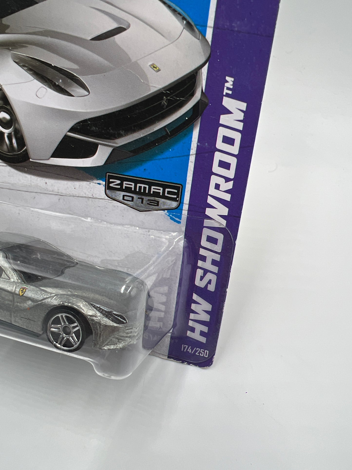 2013 Hot Wheels Walmart Exclusive Zamac 13 #174 Ferrari F12Berlinetta W/Protector