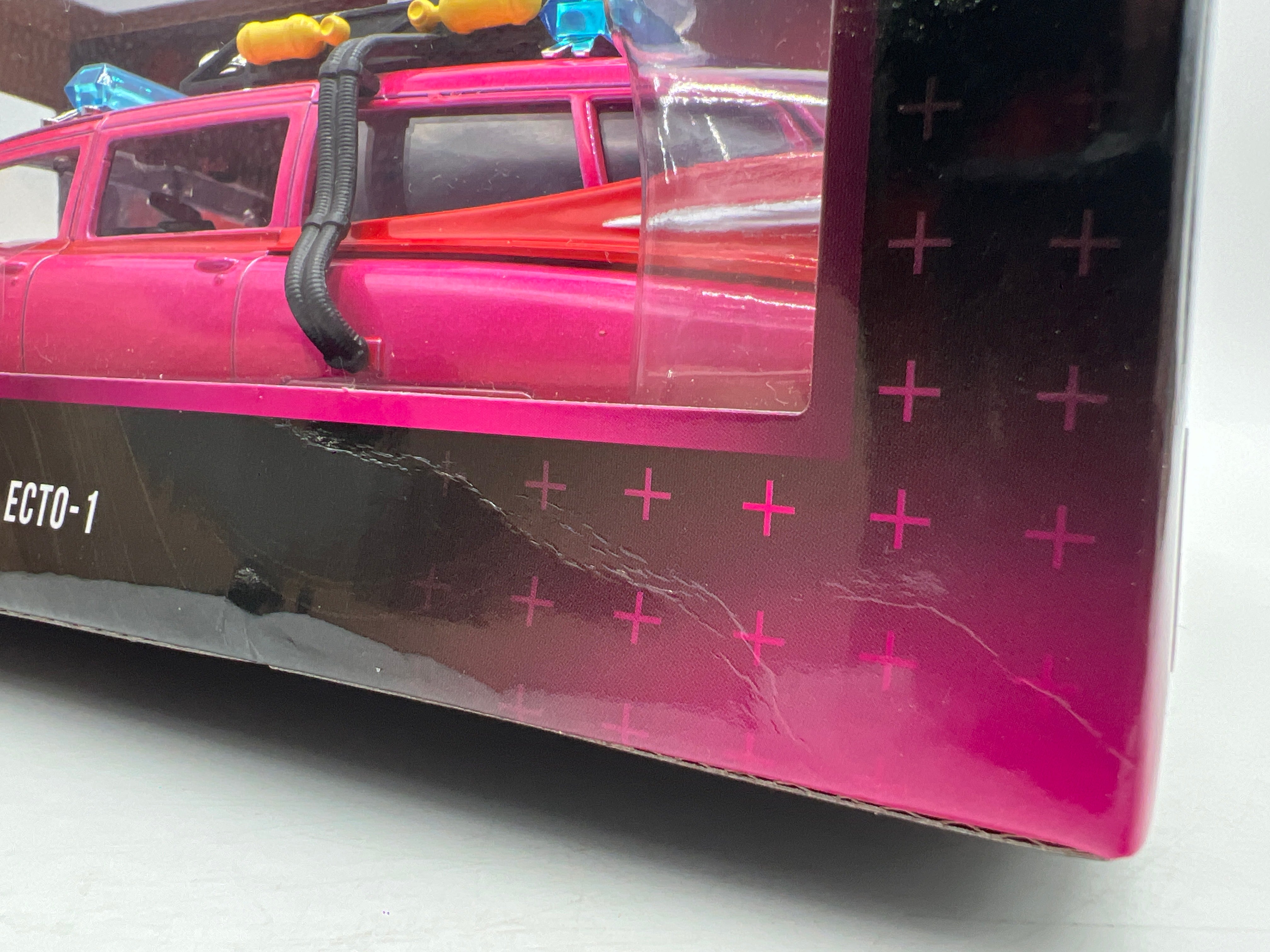 Jada Pink Slips 1/24 Chase Ghostbusters Ecto-1 Pink – carolinasdiecast