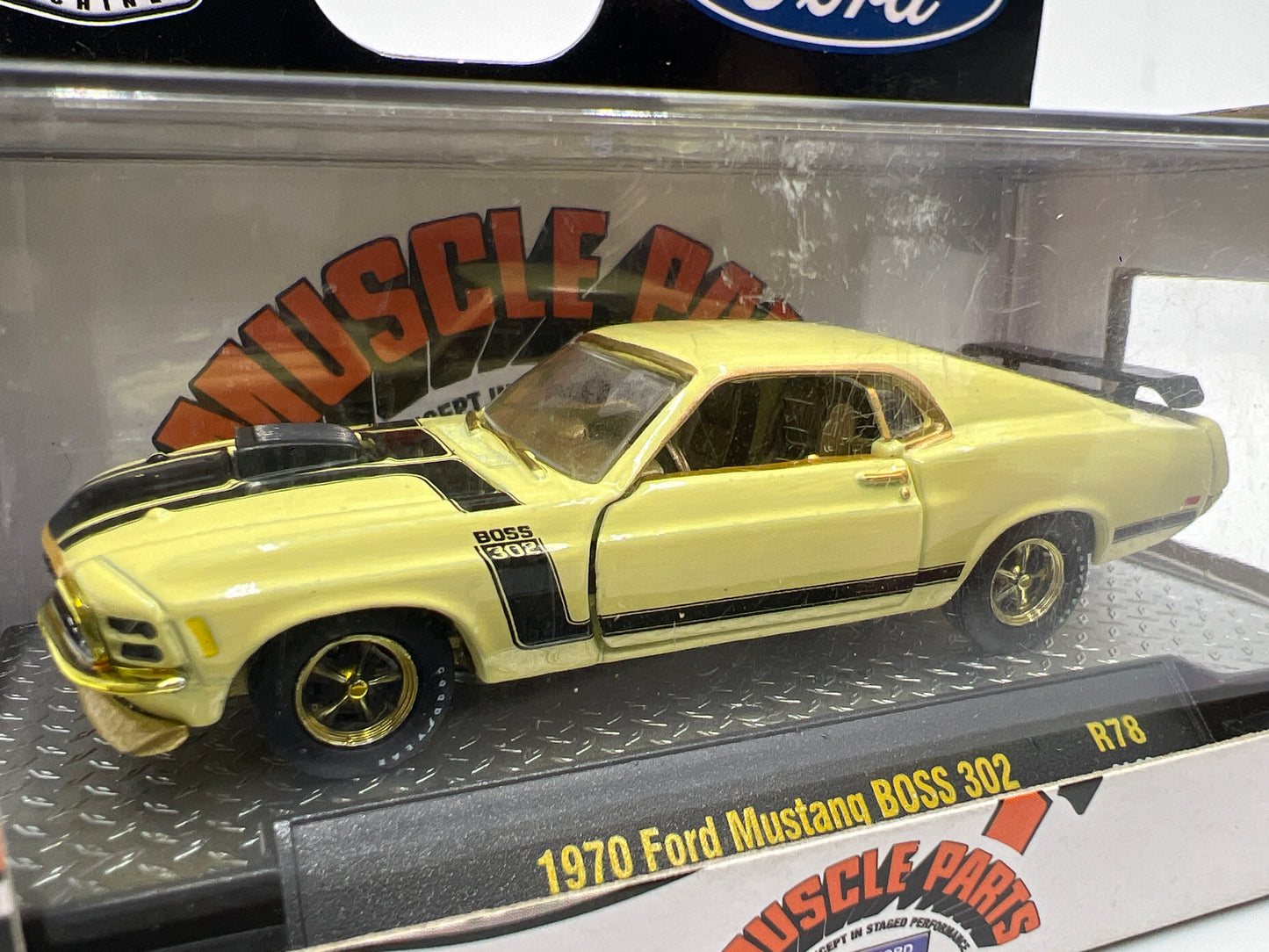 M2 Machines CHASE 1970 Ford Mustang Boss 302 Yellow R78