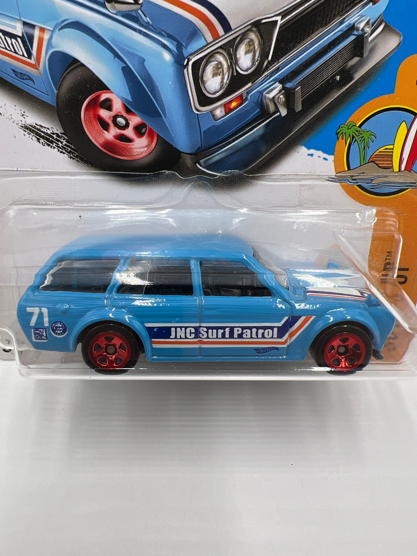2017 Hot Wheels Surfs Up #277 71 Datsun Bluebird 510 Wagon Blue 88B