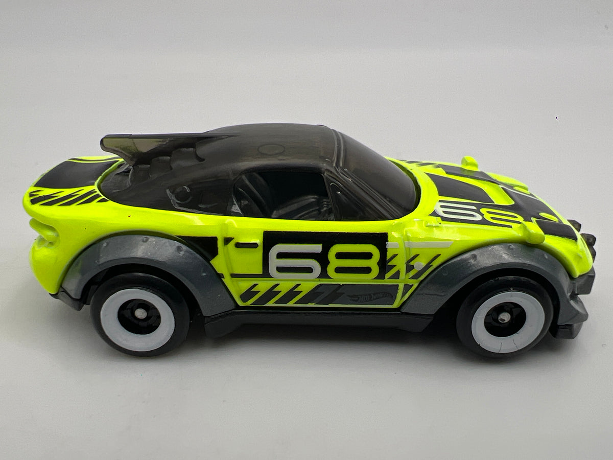 2027 Hot Wheels Mystery Models Series 1 #1 CHASE Mazda MX-5 Miata Neon