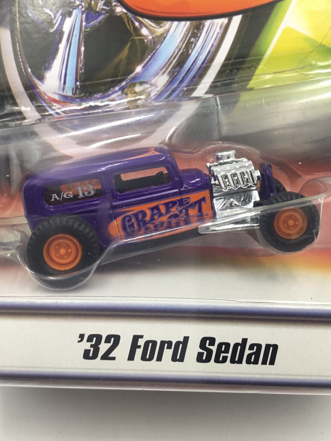 Hot wheels custom classics 1932 Ford Sedan #1