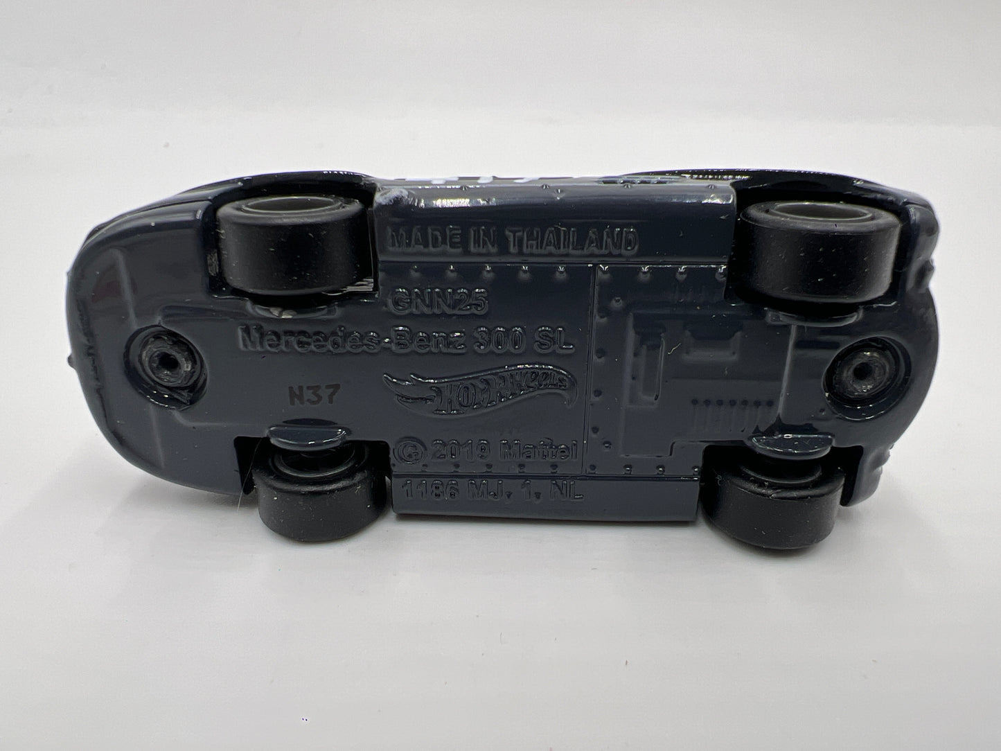 Hot Wheels 1/64 Premium Diorama Set Mercedes-Benz 300 SL Gray Loose