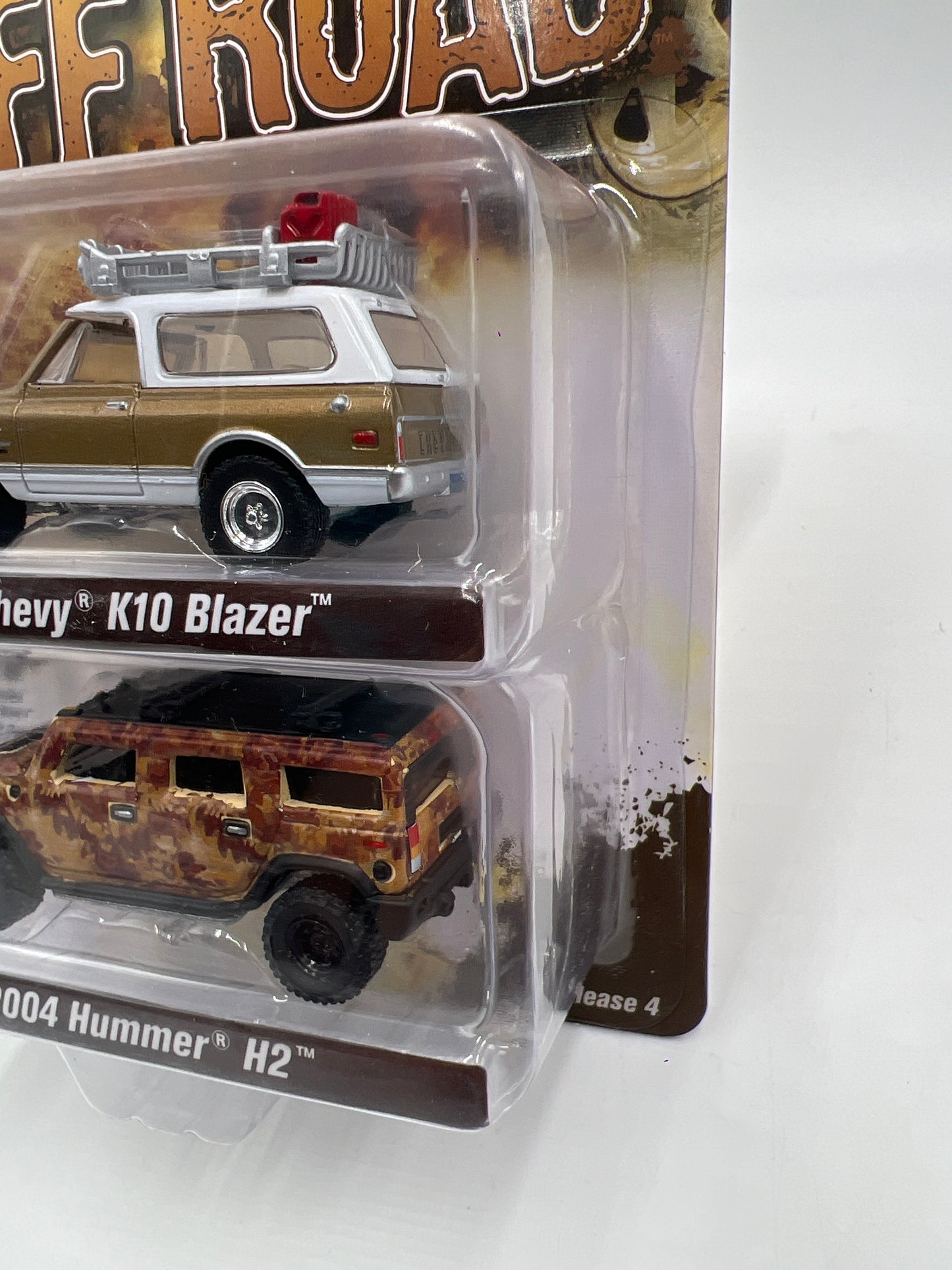 Johnny Lightning 2 Pack Off Road 1969 Chevy K10 Blazer & 2004 Hummer H2 217F