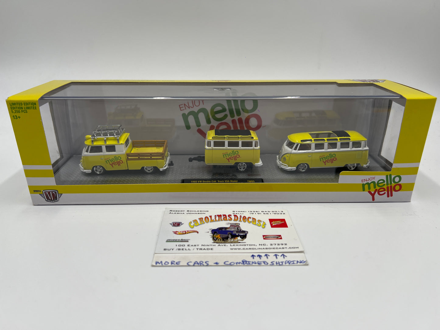 M2 Machines Auto Haulers Mello Yello 1960 VW Double Cab Truck USA Model & 1960 VW Microbus Deluxe U.S.A. Model TW05