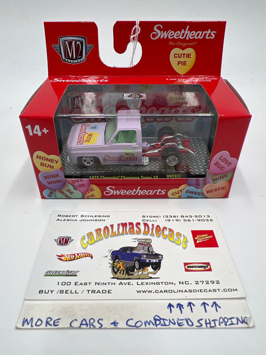 M2 Machines Walmart Exclusive Sweethearts 1973 Chevrolet Cheyenne Super 10 Pink WMTS22