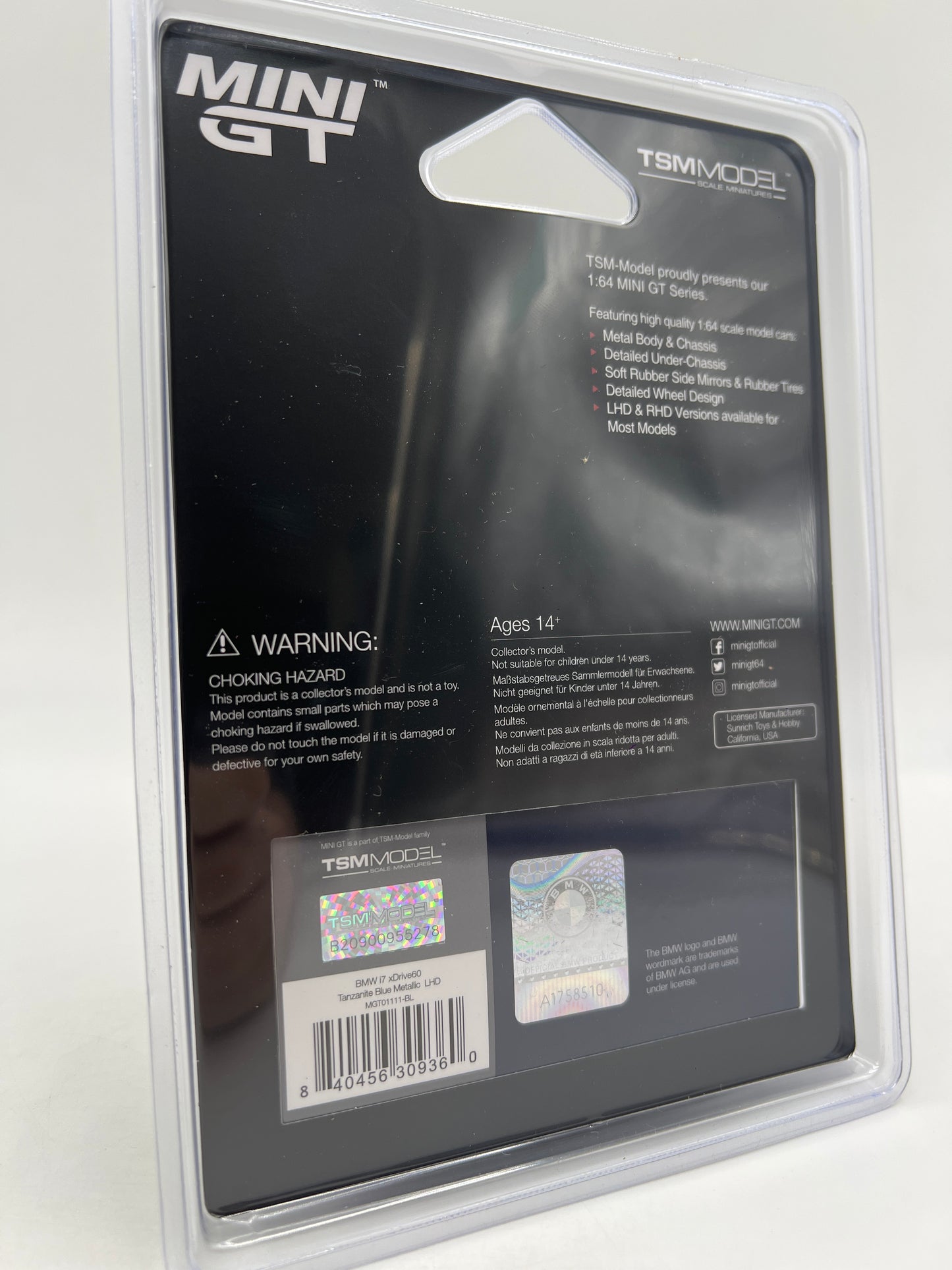 Mini GT #1111 BMW i7 xDrive60 Blue