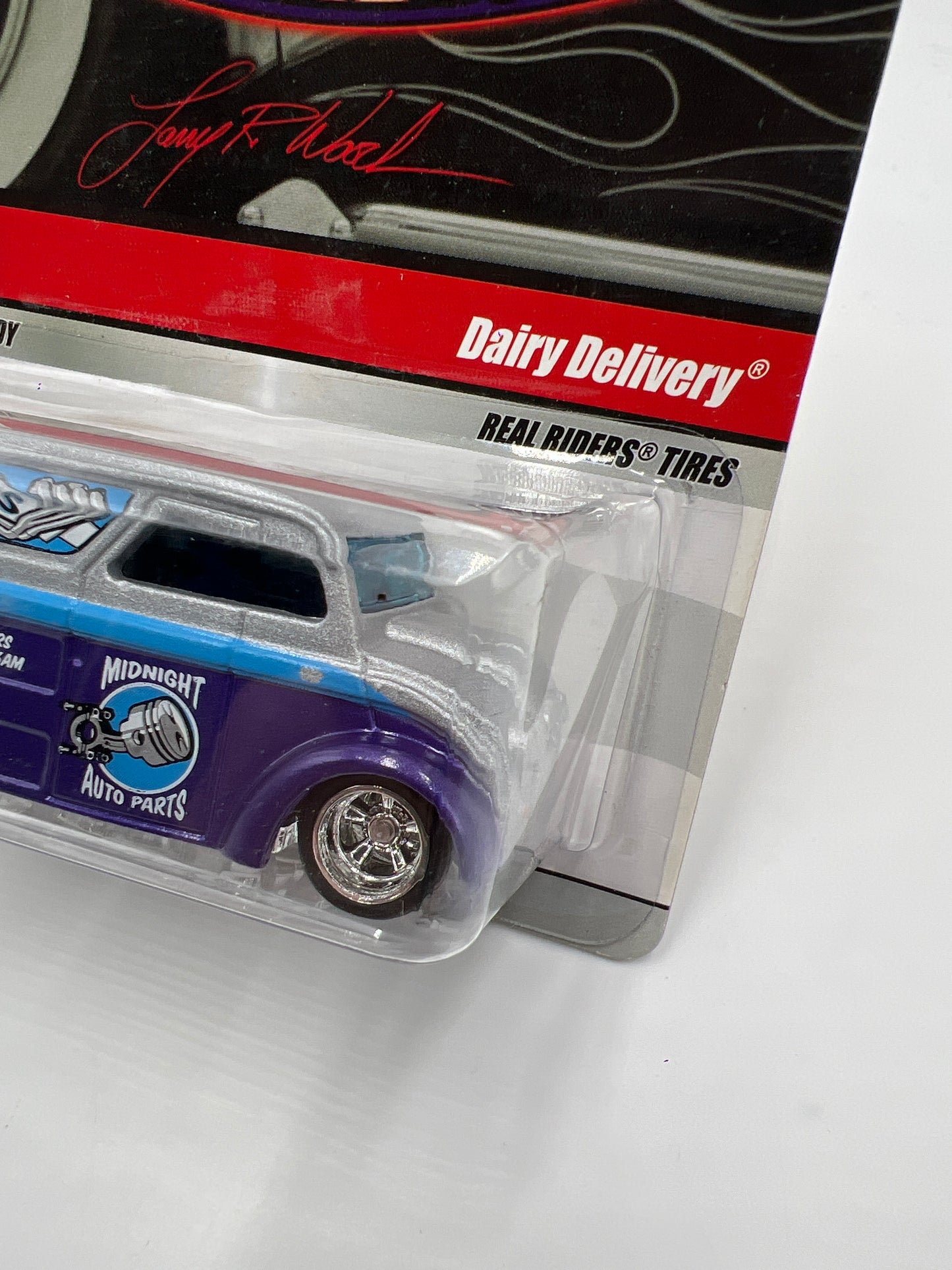Hot Wheels Premium Larrys Garage #12 Dairy Delivery Purple/Silver