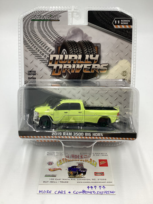 Greenlight Dually Drivers Series 11 2019 Dodge Ram 3500 Big Horn Neon Yellow CHASE