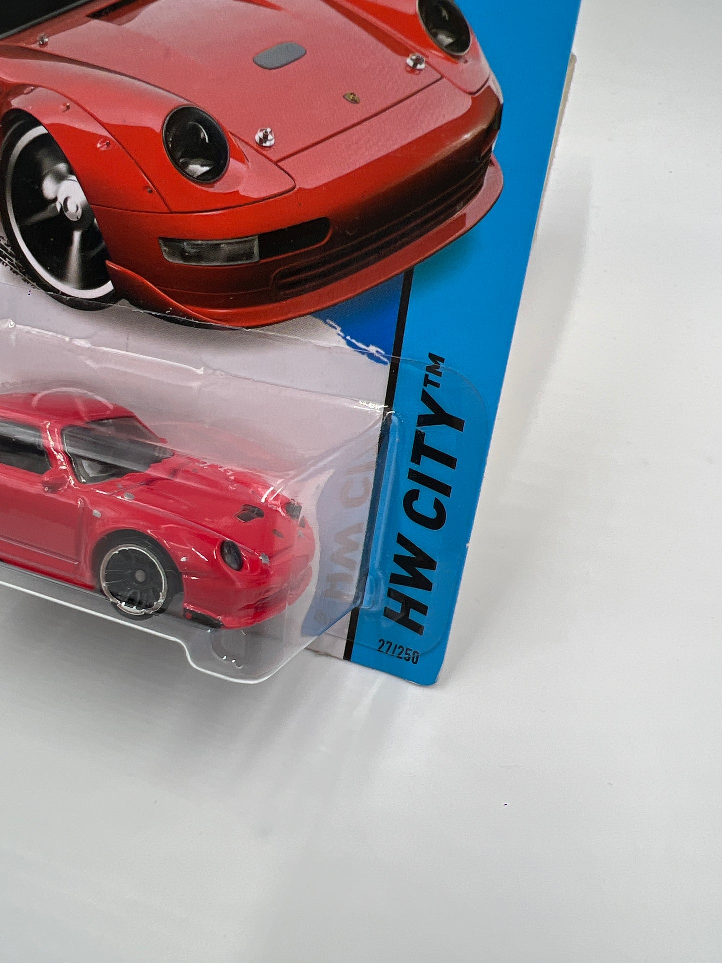 2014 Hot Wheels HW City #27 Porsche 993 GT2 Red 98B