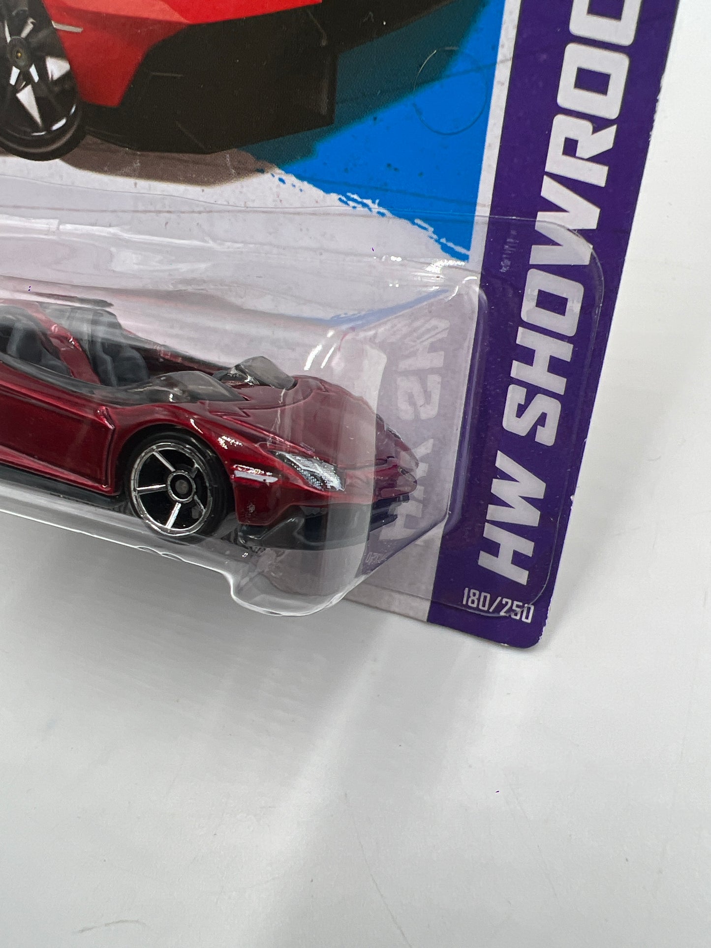 2013 Hot Wheels Showroom #180 Lamborghini Aventador J Red