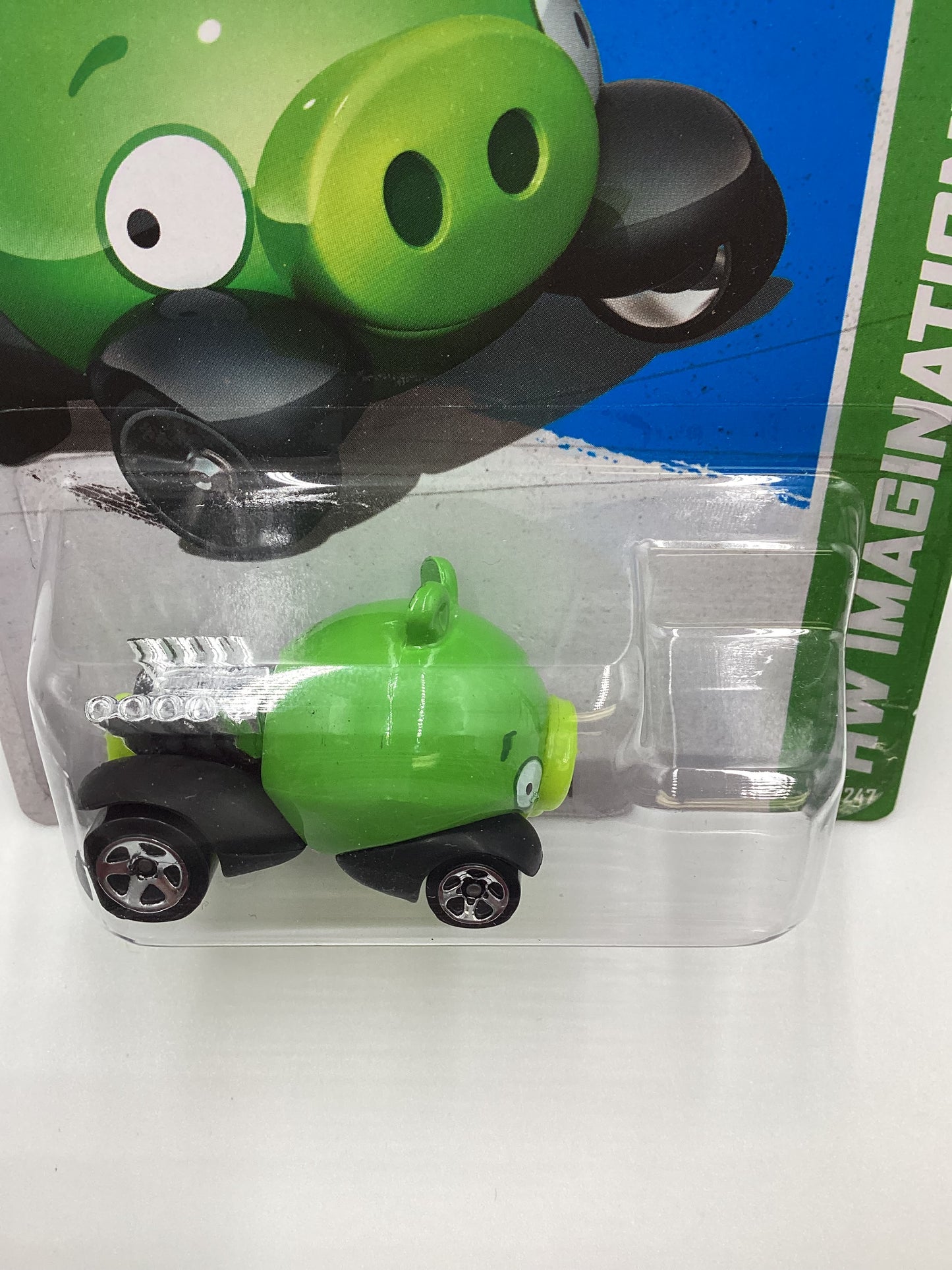 2012 Hot Wheels #35 Angry Birds Minion Green 121F