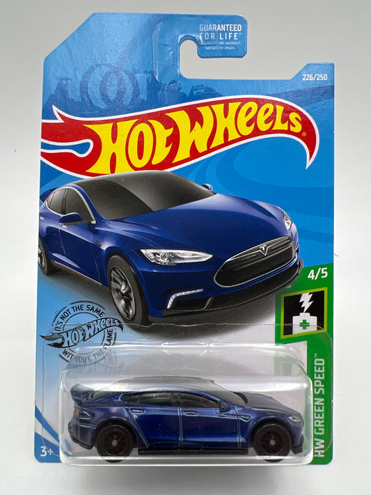 2019 Hot Wheels Super Treasure Hunt #226 Tesla Model S Blue W/Protector