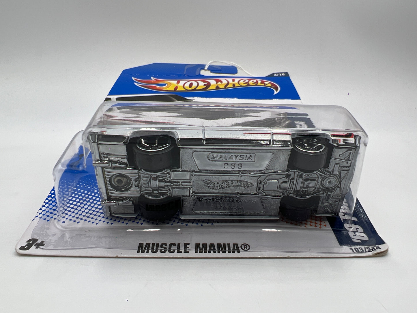2011 Hot Wheels Muscle Mania #103 69 Ford Torino Talladega White Bad Card 24F