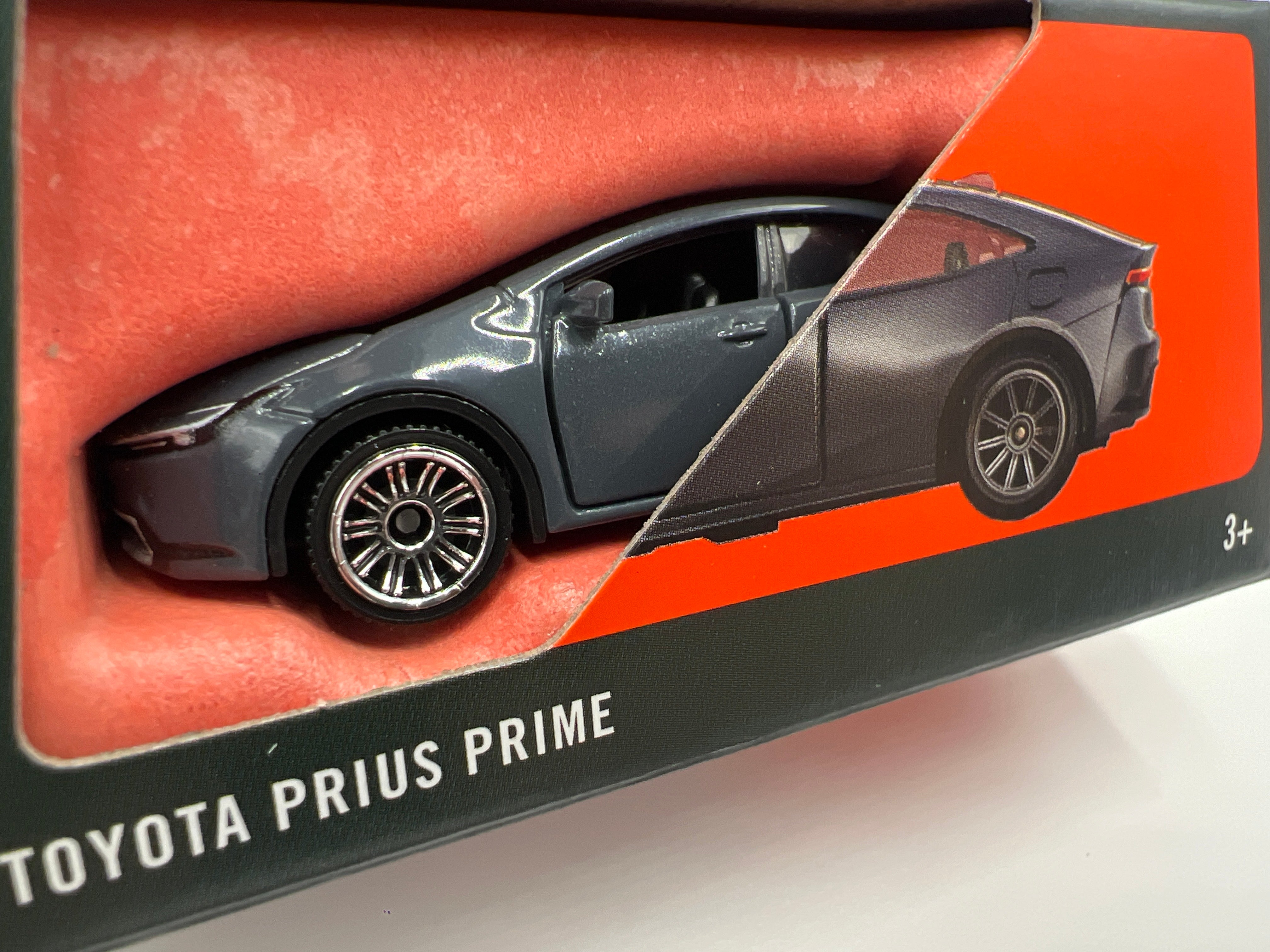 2025 Matchbox Moving Parts 2023 Toyota Prius Prime Gray 165C