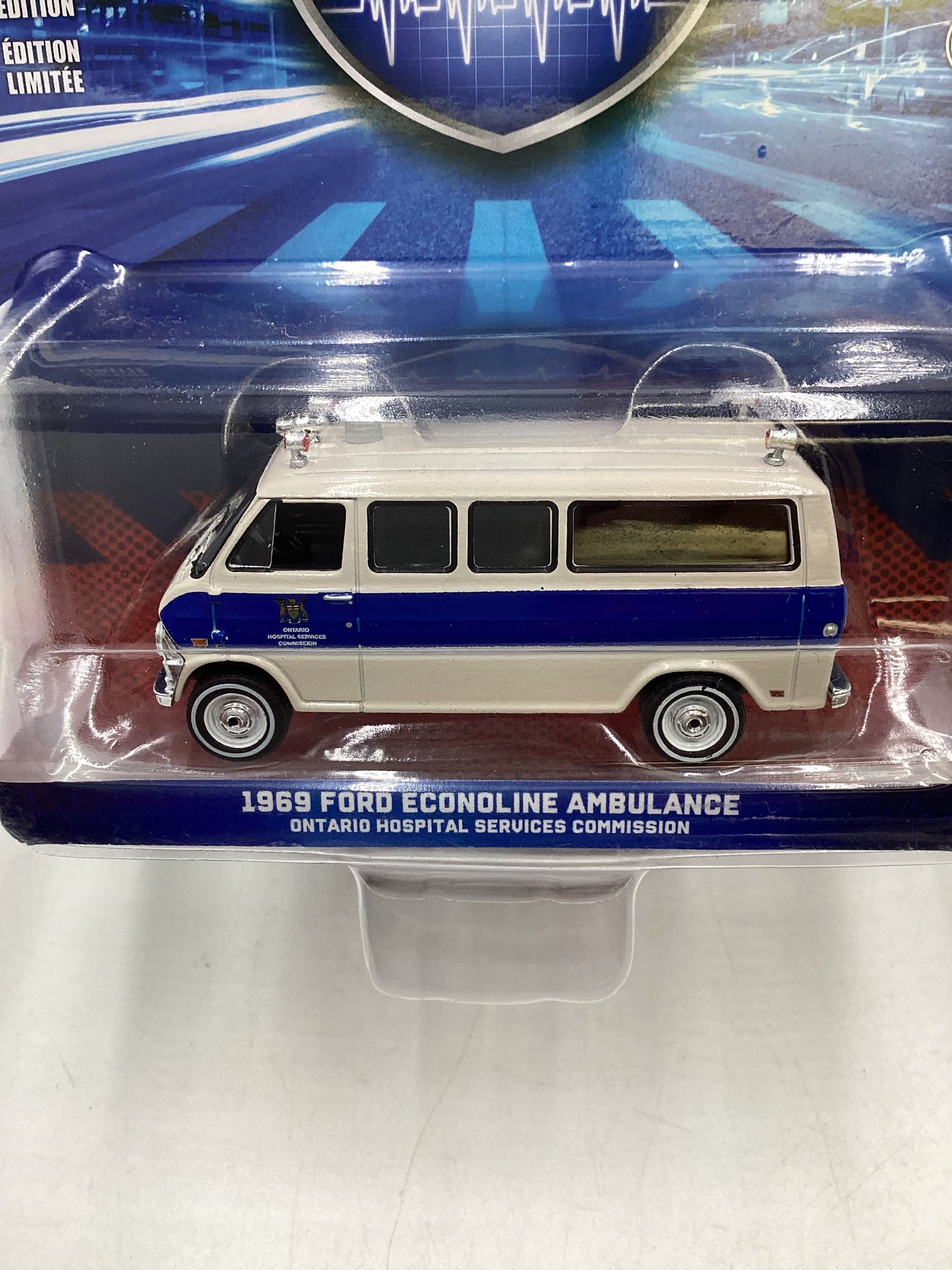 Greenlight First Responders Series 1 1969 Ford Econoline Ambulance Ontario Hospital Services Commission 176H