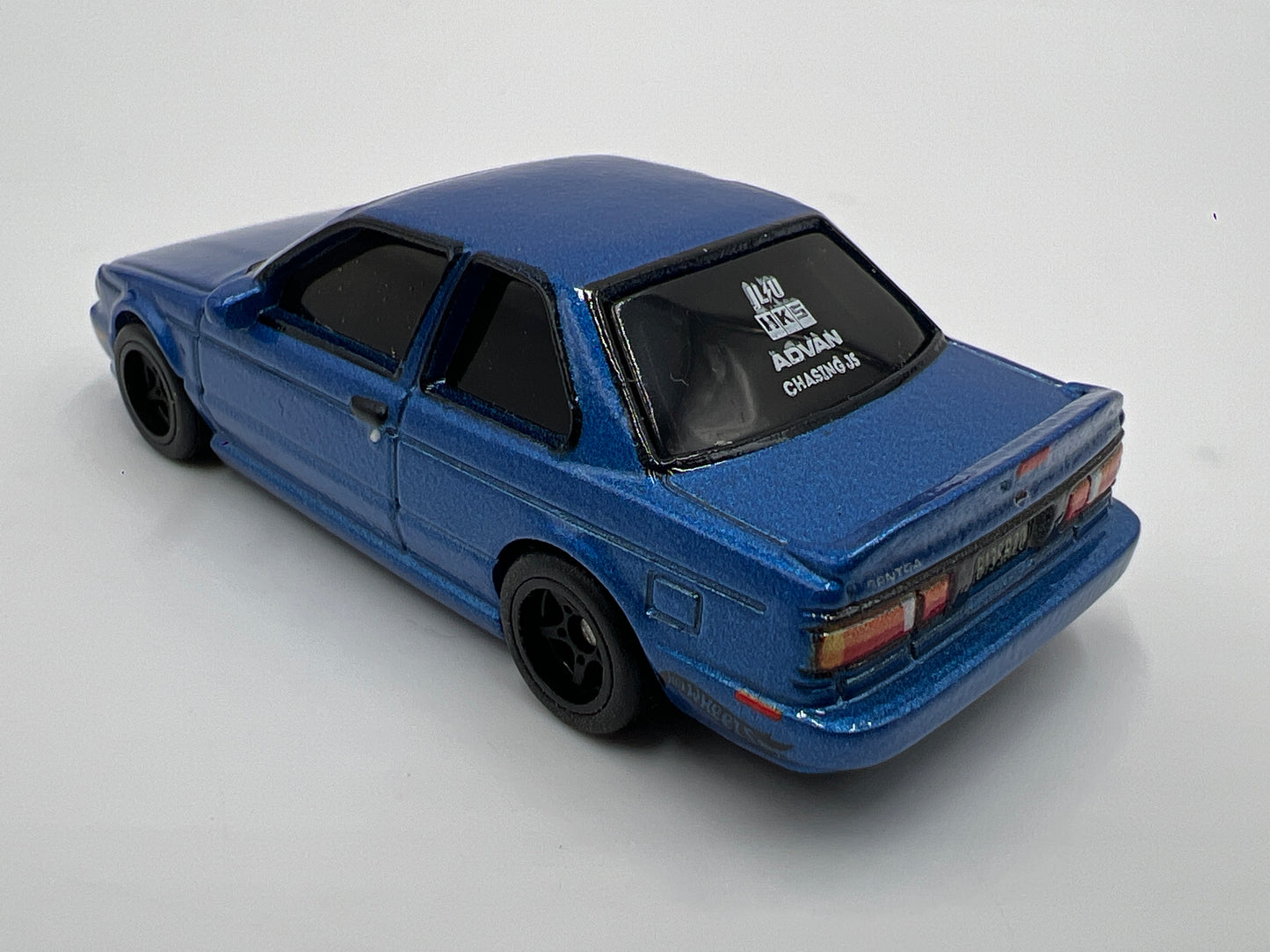 Hot Wheels 1/64 Premium Diorama Set 91 Nissan Sentra SE-R Blue Loose