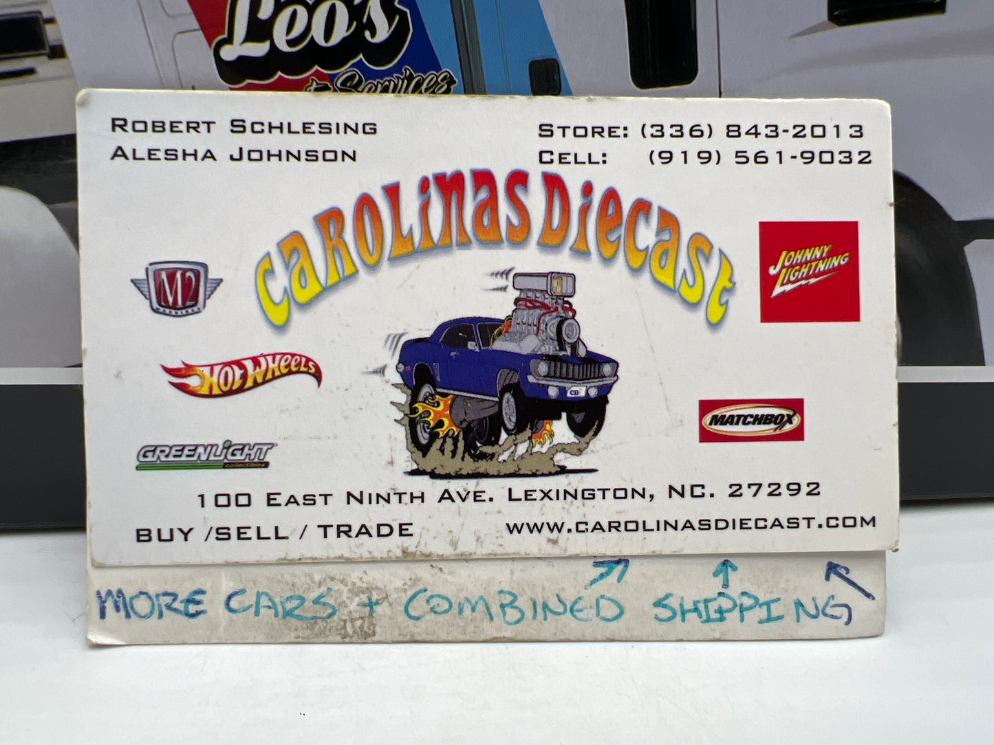 Maisto Design 1/64 Transporters Mack Anthem & 1993 Chevrolet 454 SS Pick-Up Black