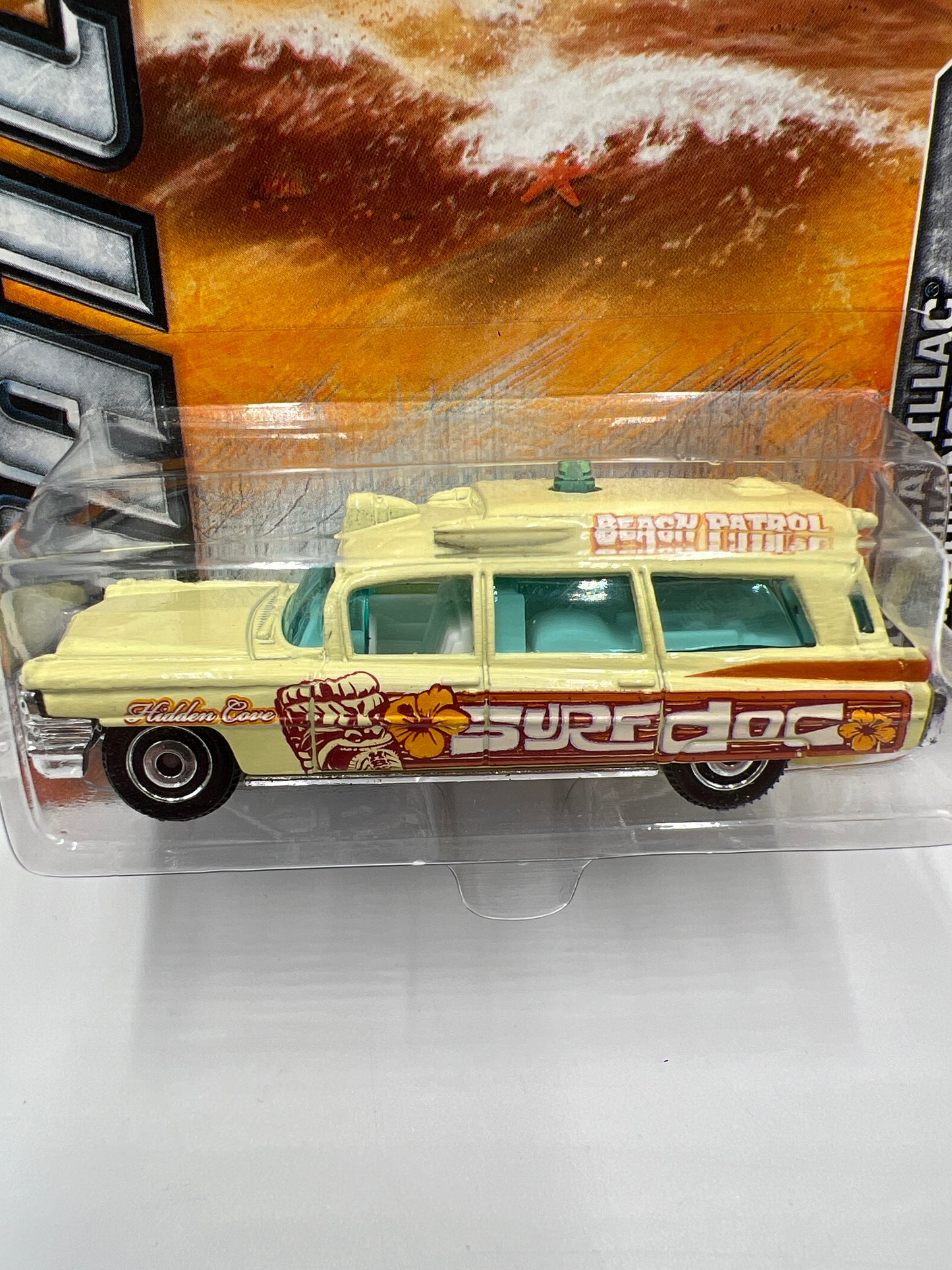 Matchbox Beach #11 1963 Cadillac Ambulance 211J
