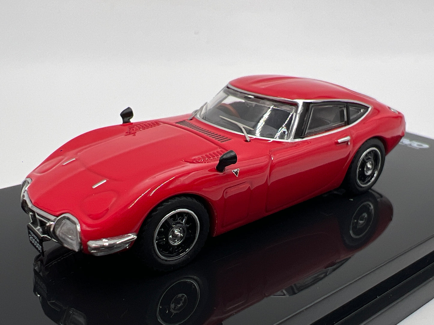 Inno64 1/64 Toyota 2000GT MF10 Red