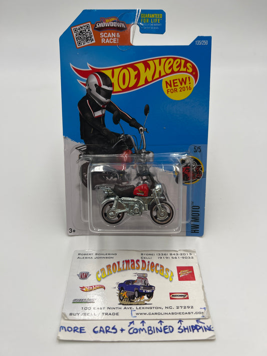 2016 Hot Wheels Moto #135 Honda Monkey Z50 Red 80C