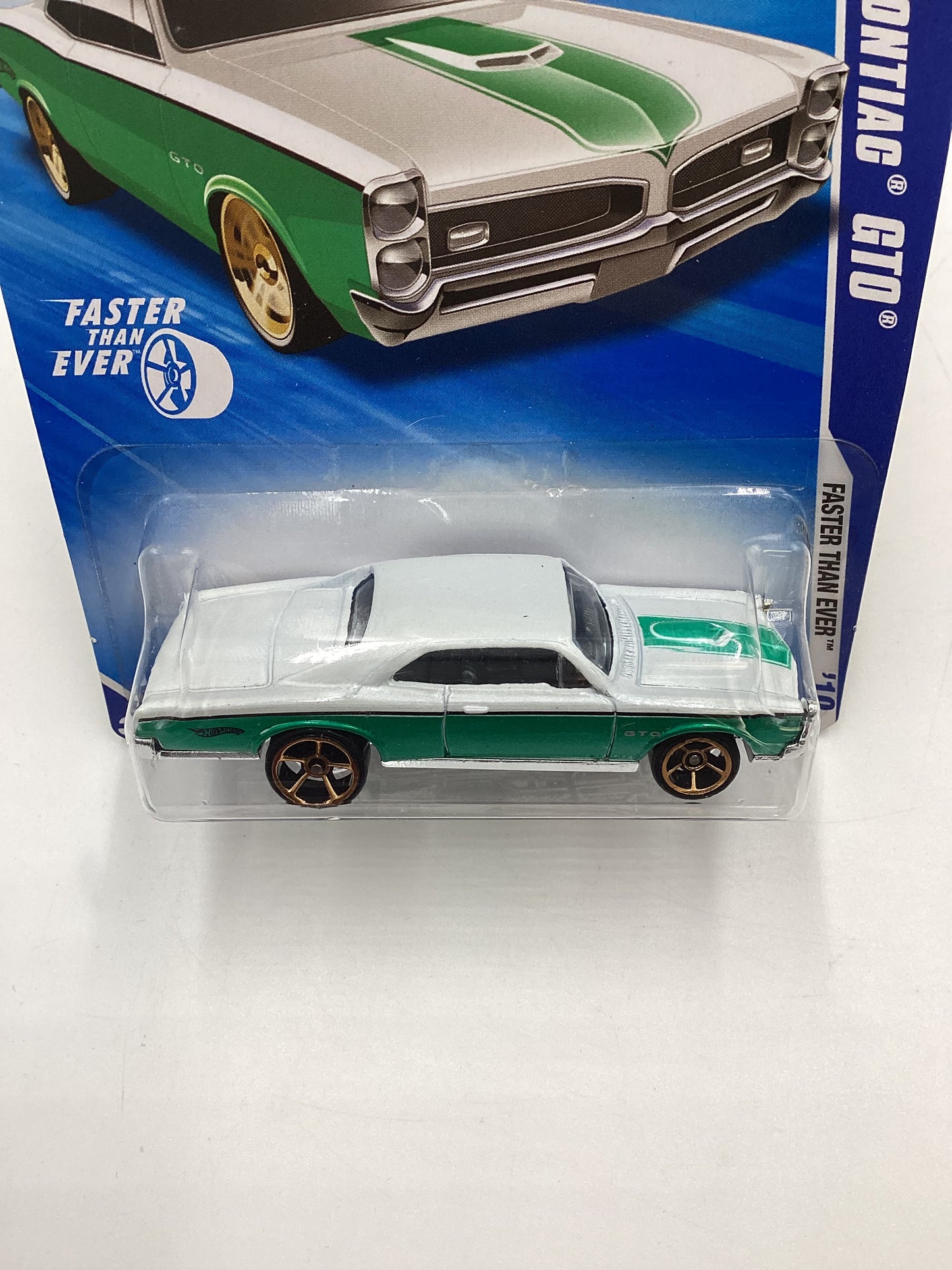 2010 Hot Wheels #134 ‘67 Pontiac GTO Green/White Faster Than Ever 59F