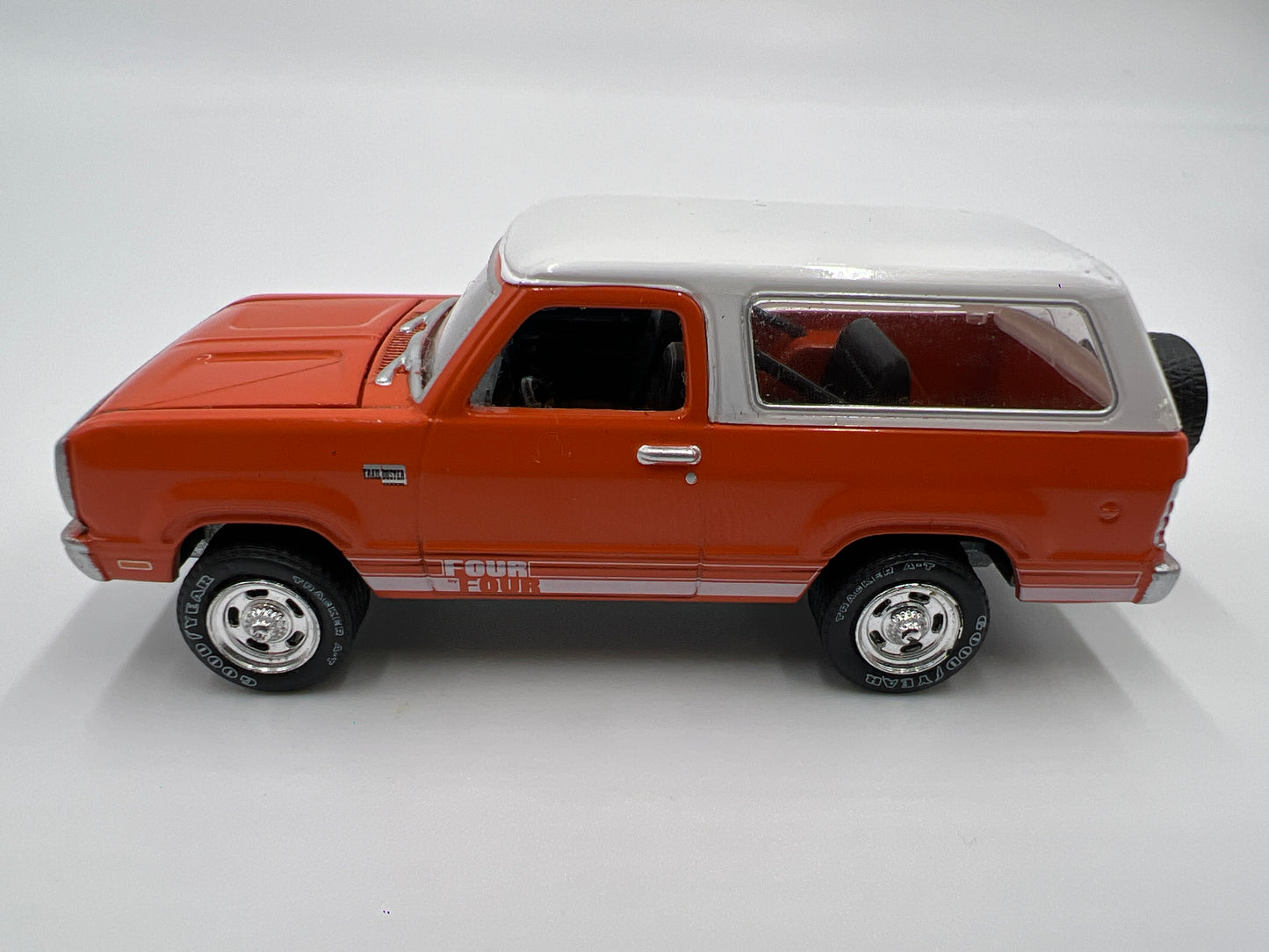 Greenlight Route 66 U.S.A Collector Pack Plymouth Trail Duster Orange Loose