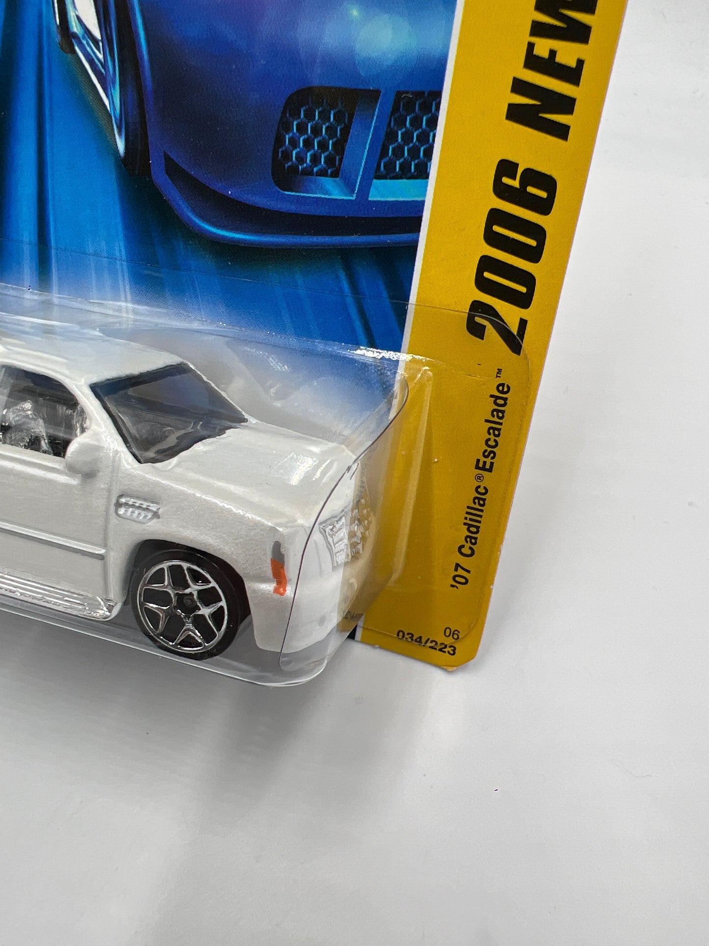 2008 Hot Wheels New Models #34 07 Cadillac Escalade White 55A