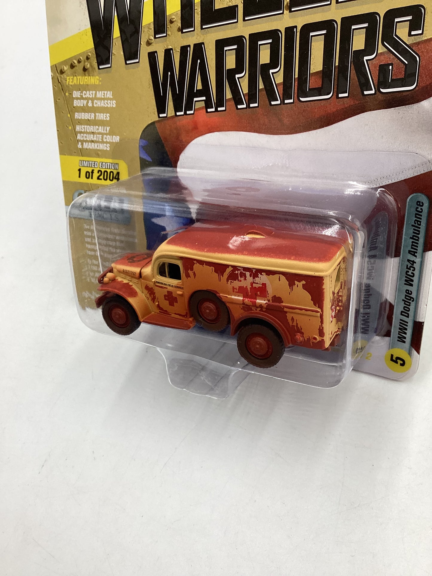 Johnny Lightning Wheeled Warriors WWII Dodge WC54 Ambulance 219B